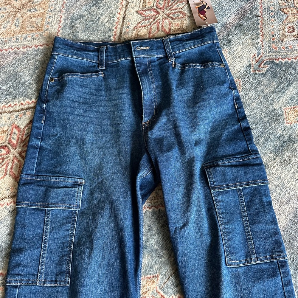 Sophia Vergara | Cargo Relaxed Straight